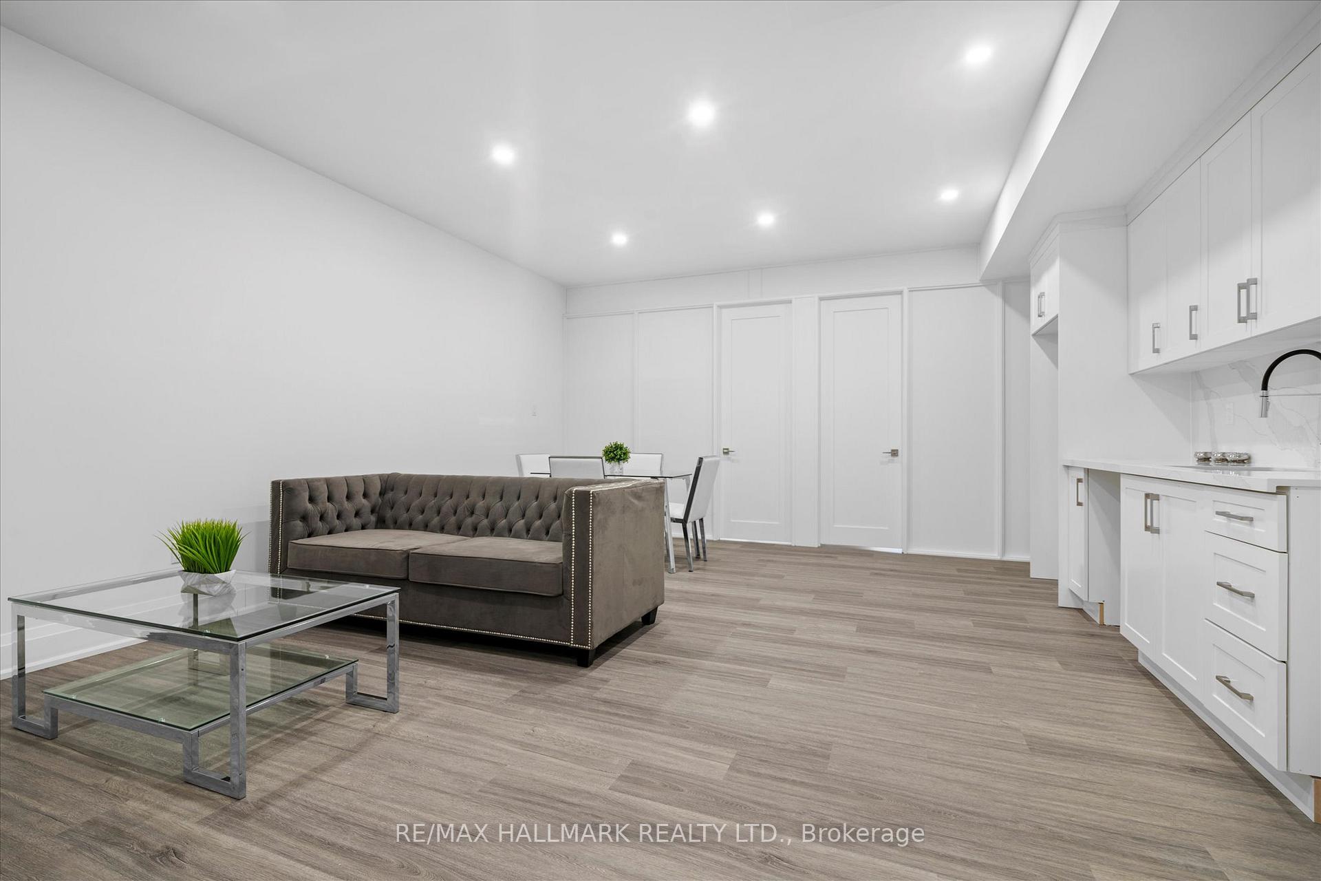 17 Antonio Crt, Toronto, ON M9L2J7 | 3 Bedroom 4 Bathroom Semi-Detached House | Image 33