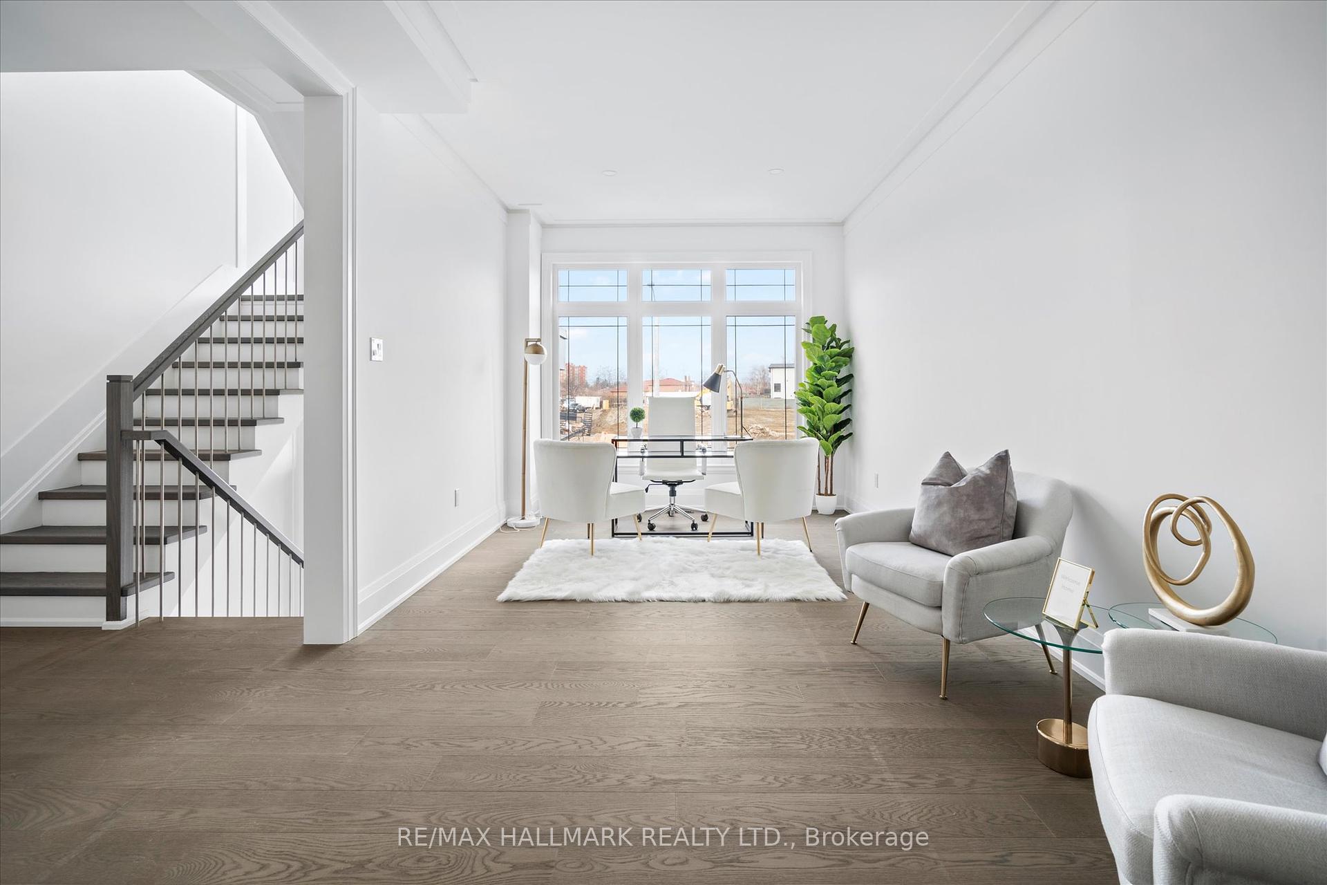 17 Antonio Crt, Toronto, ON M9L2J7 | 3 Bedroom 4 Bathroom Semi-Detached House | Image 4