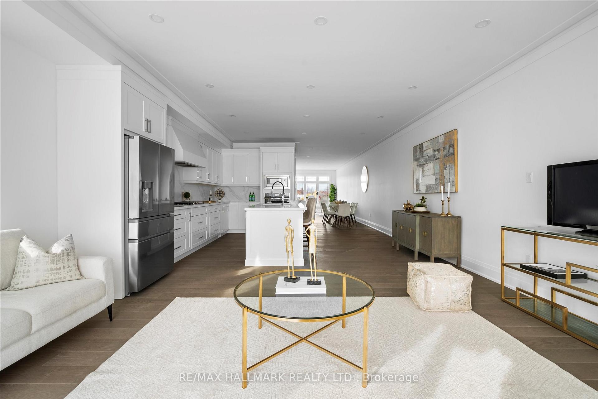 17 Antonio Crt, Toronto, ON M9L2J7 | 3 Bedroom 4 Bathroom Semi-Detached House | Image 9