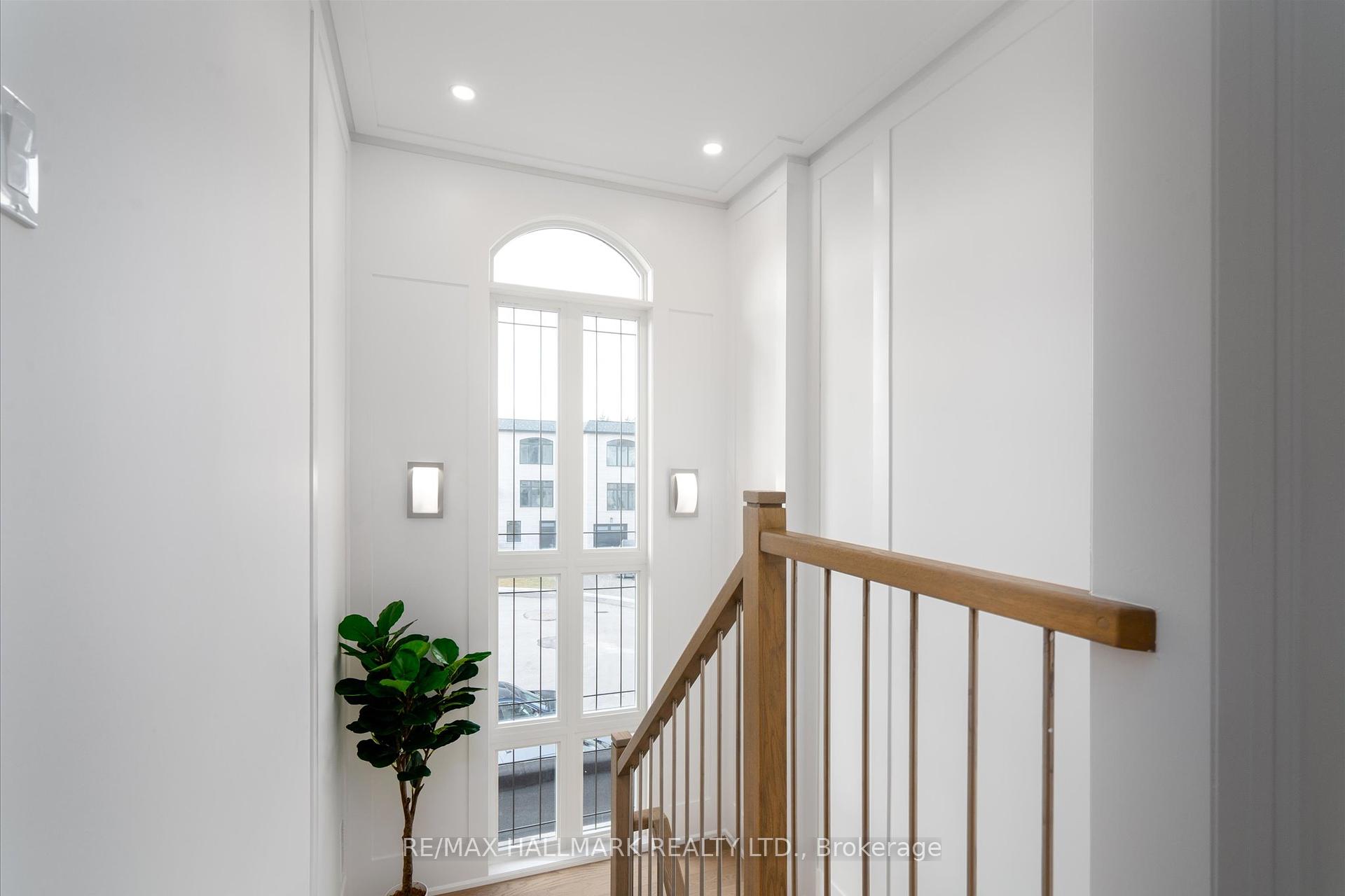 33 St.Gaspar's Crt, Toronto, ON M9L2J7 | 3 Bedroom 4 Bathroom Semi-Detached House | Image 23