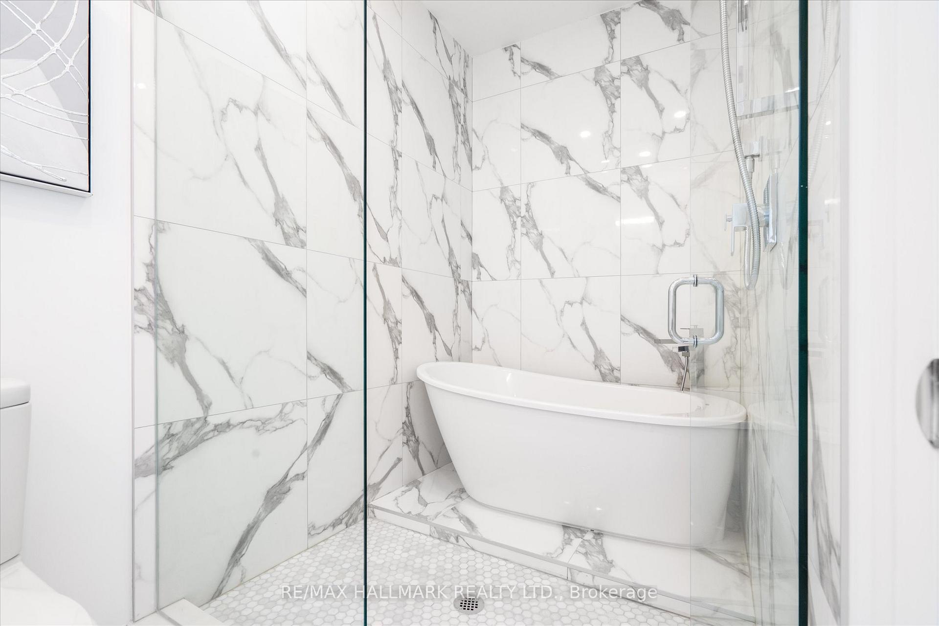 33 St.Gaspar's Crt, Toronto, ON M9L2J7 | 3 Bedroom 4 Bathroom Semi-Detached House | Image 27