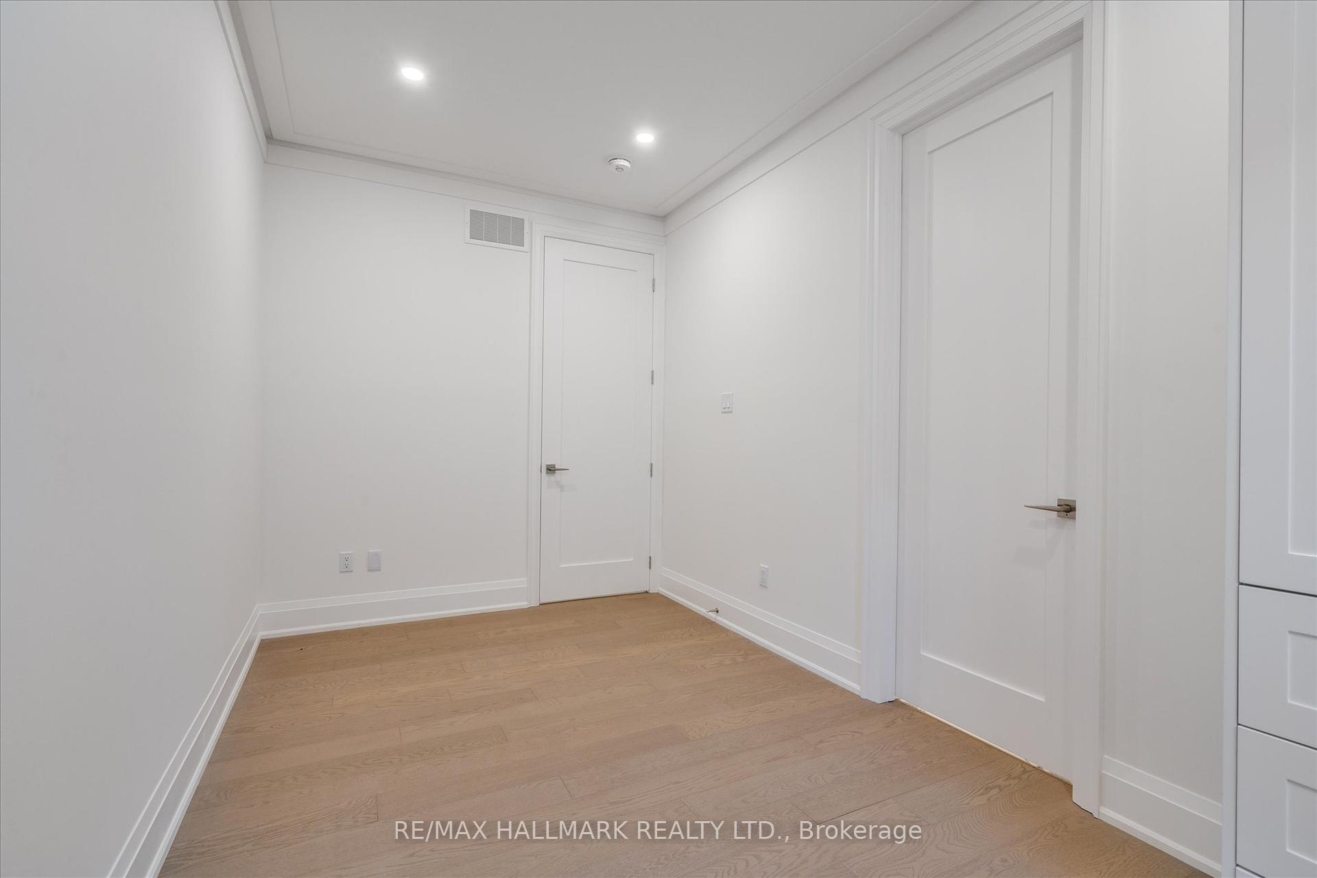 33 St.Gaspar's Crt, Toronto, ON M9L2J7 | 3 Bedroom 4 Bathroom Semi-Detached House | Image 30