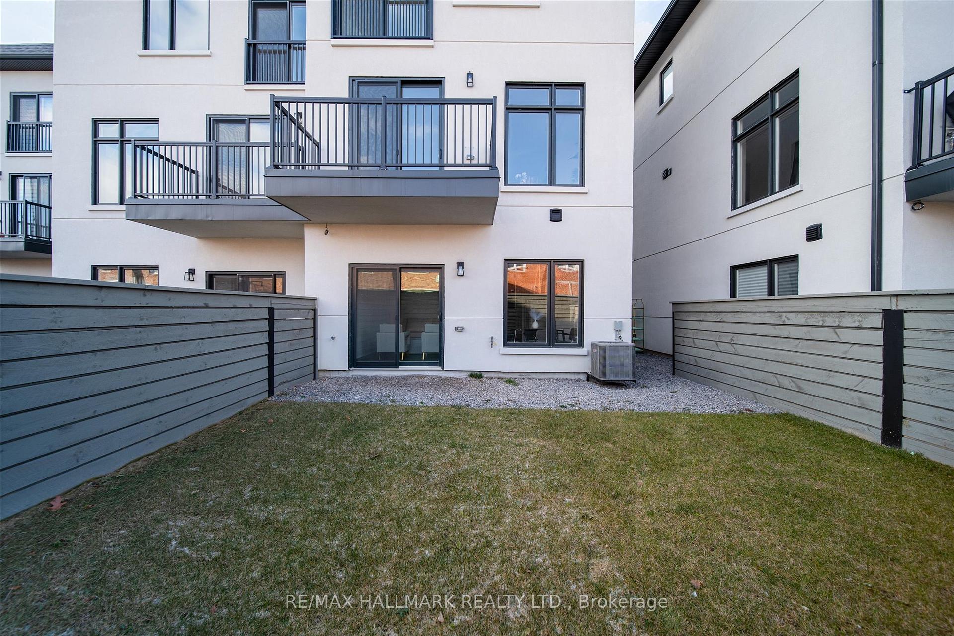 33 St.Gaspar's Crt, Toronto, ON M9L2J7 | 3 Bedroom 4 Bathroom Semi-Detached House | Image 39