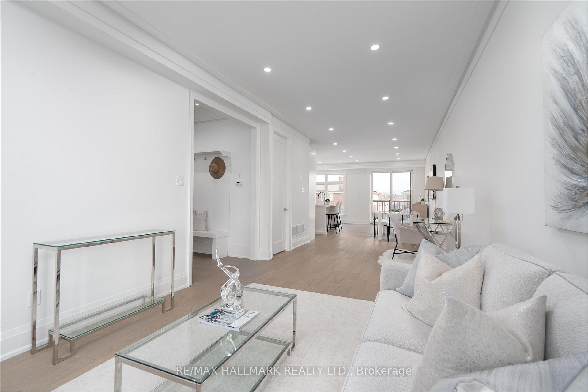 33 St.Gaspar's Crt, Toronto, ON M9L2J7 | 3 Bedroom 4 Bathroom Semi-Detached House | Image 7