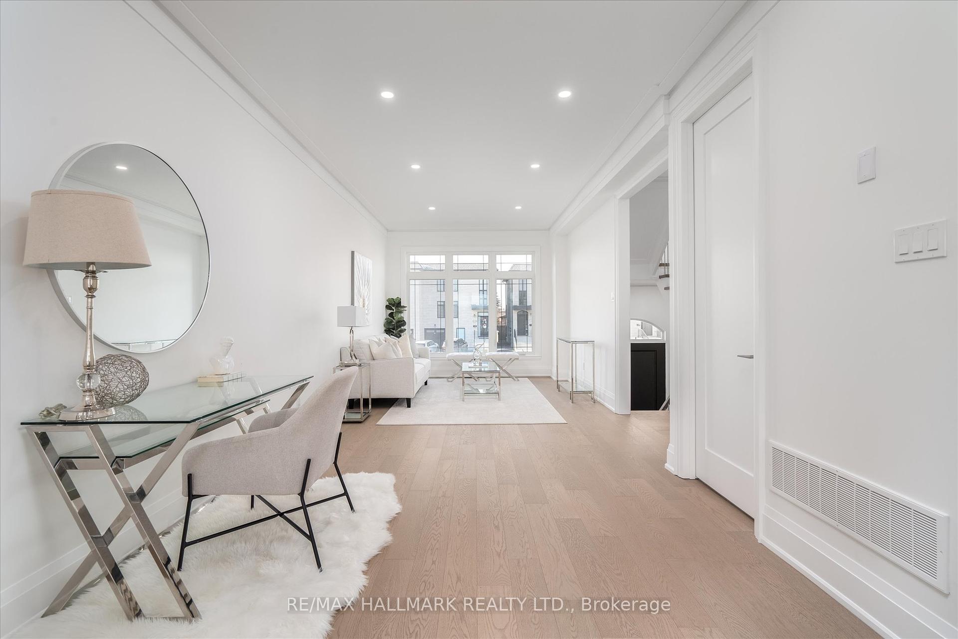 33 St.Gaspar's Crt, Toronto, ON M9L2J7 | 3 Bedroom 4 Bathroom Semi-Detached House | Image 9