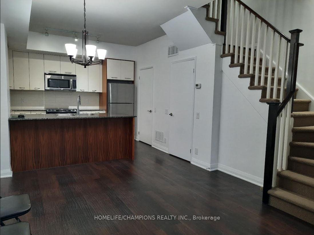 #59 - 27 VALHALLA INN Rd, Toronto, ON M9B0B3 | 3 Bedroom 3 Bathroom Condo Townhouse | Image 12