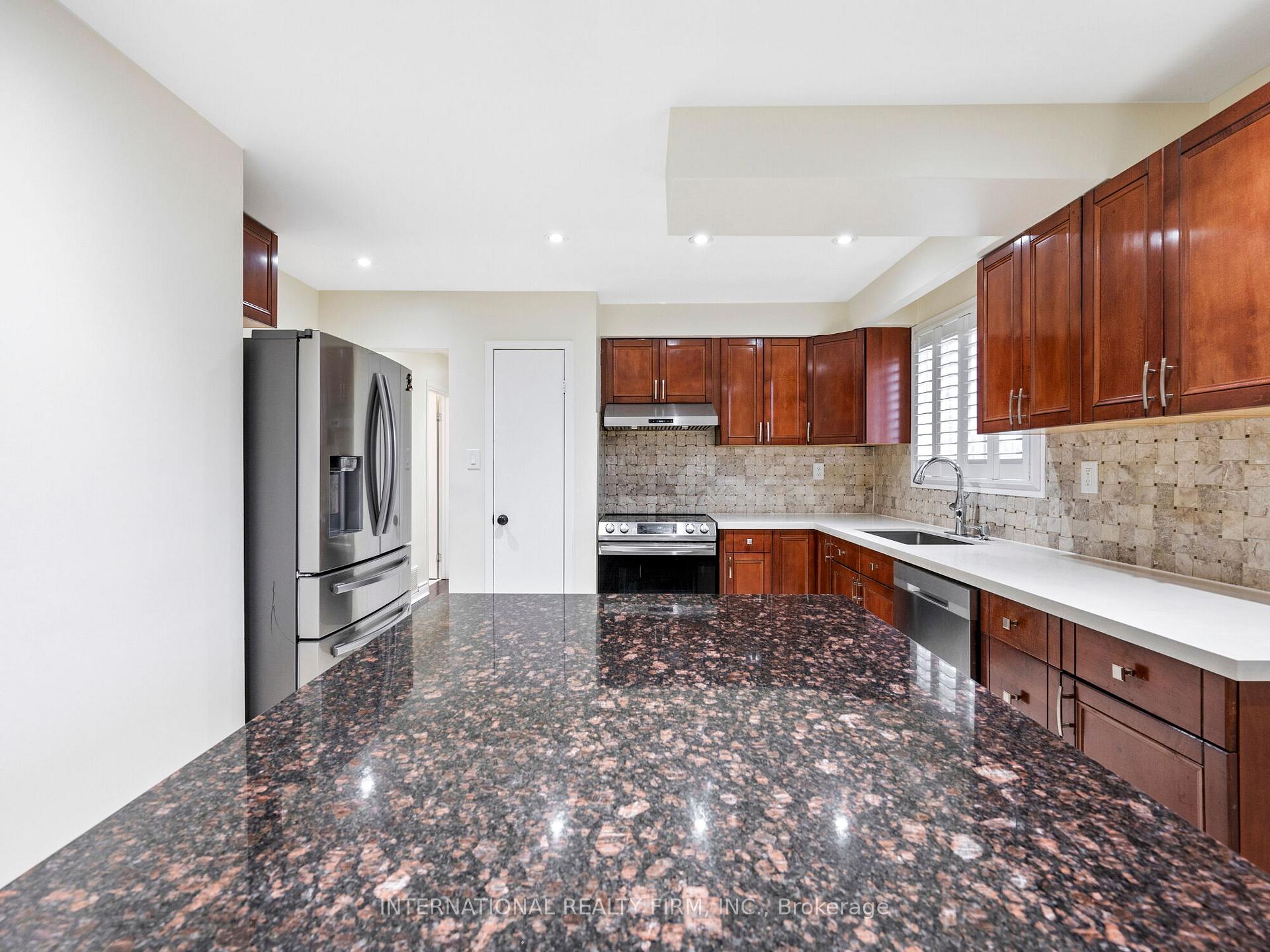 164 Milady Rd, Toronto, ON M9L2H8 | 3 Bedroom 2 Bathroom Semi-Detached House | Image 11