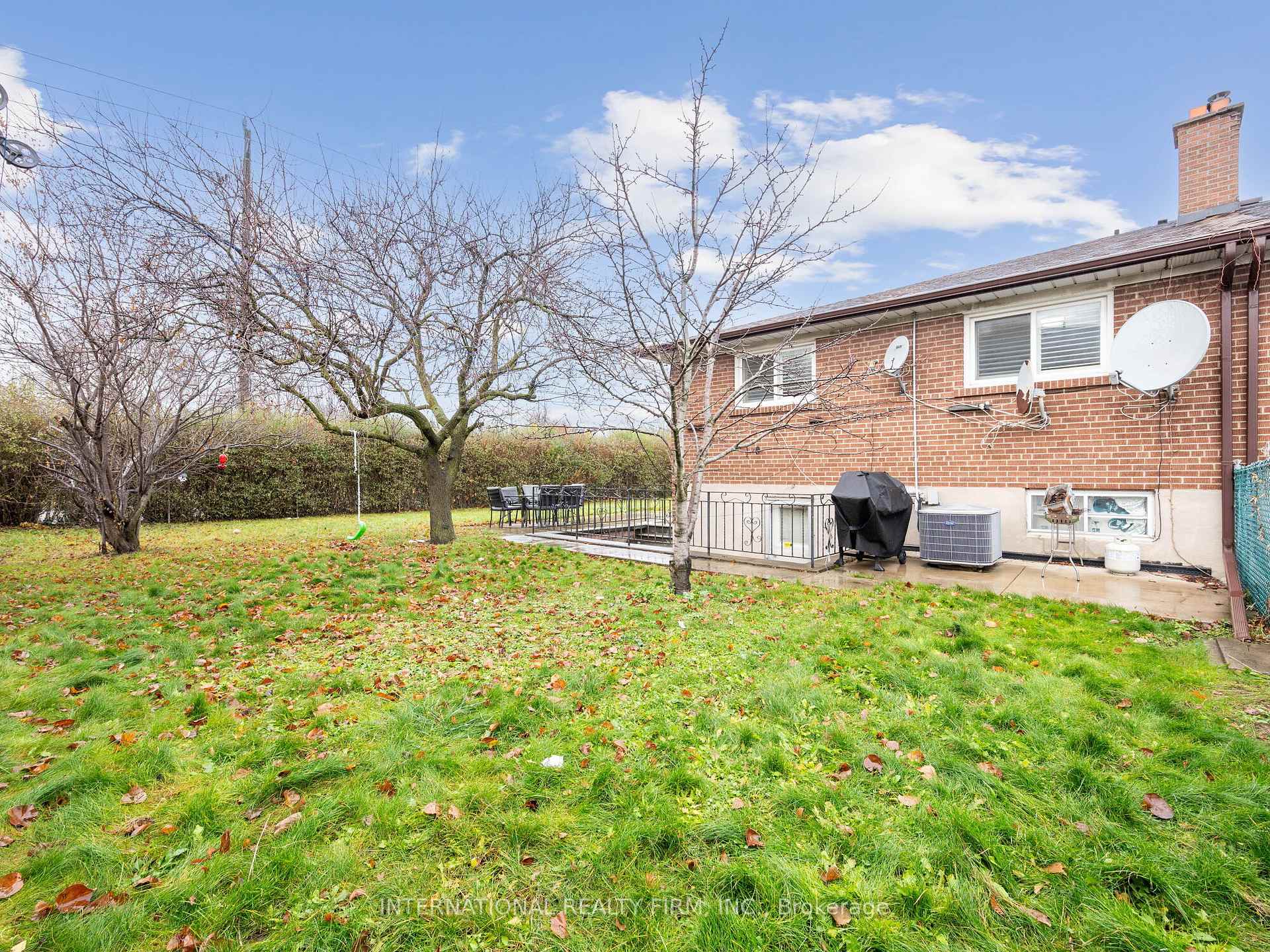 164 Milady Rd, Toronto, ON M9L2H8 | 3 Bedroom 2 Bathroom Semi-Detached House | Image 35