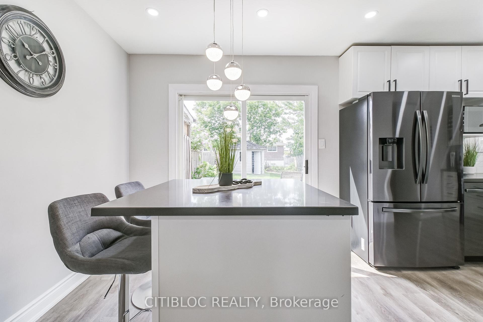 28 Navenby Cres, Toronto, ON M9L1B2 | 3 Bedroom 2 Bathroom Semi-Detached House | Image 10