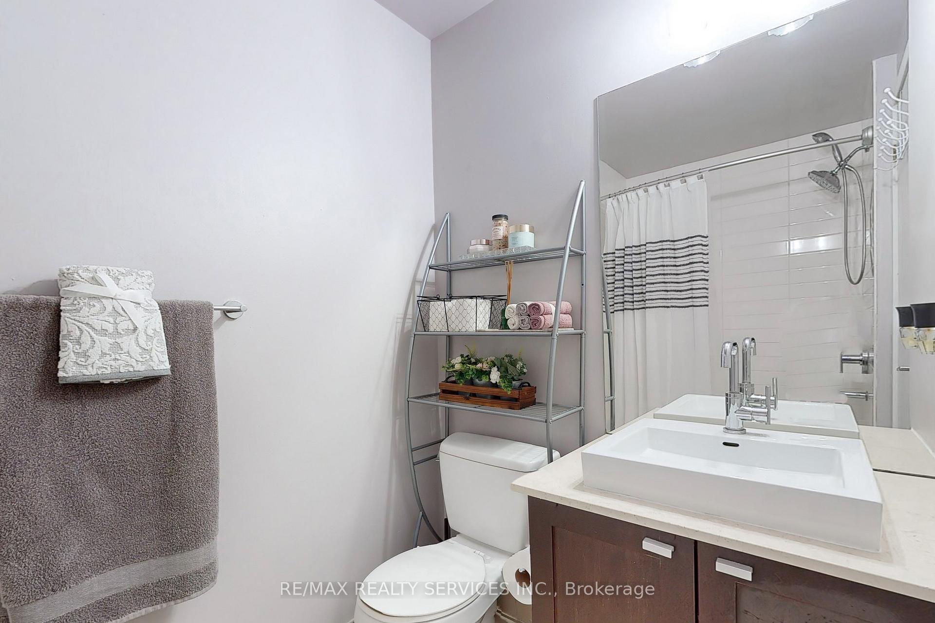 #511 - 105 The Queensway Ave, Toronto, ON M6S5B5 | 1 Bedroom 1 Bathroom Condo Apt | Image 19