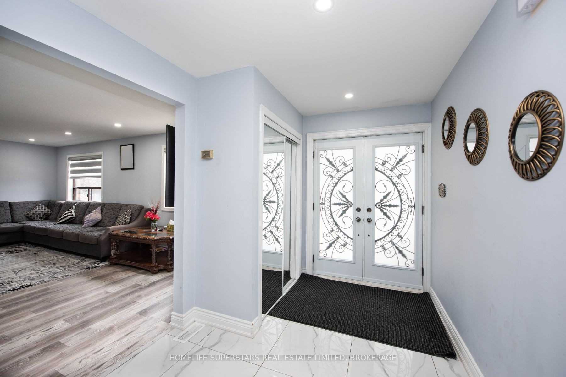 10813 The Gore Rd, Brampton, ON L6P0B3 | 4 Bedroom 4 Bathroom Detached House | Image 2