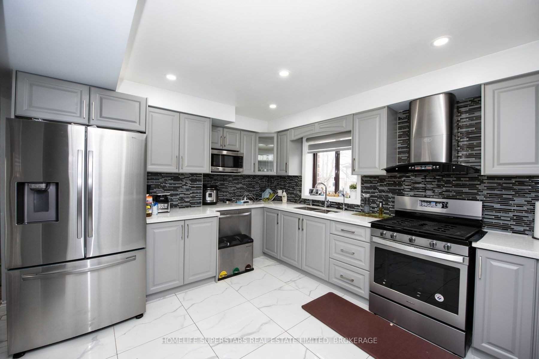 10813 The Gore Rd, Brampton, ON L6P0B3 | 4 Bedroom 4 Bathroom Detached House | Image 7