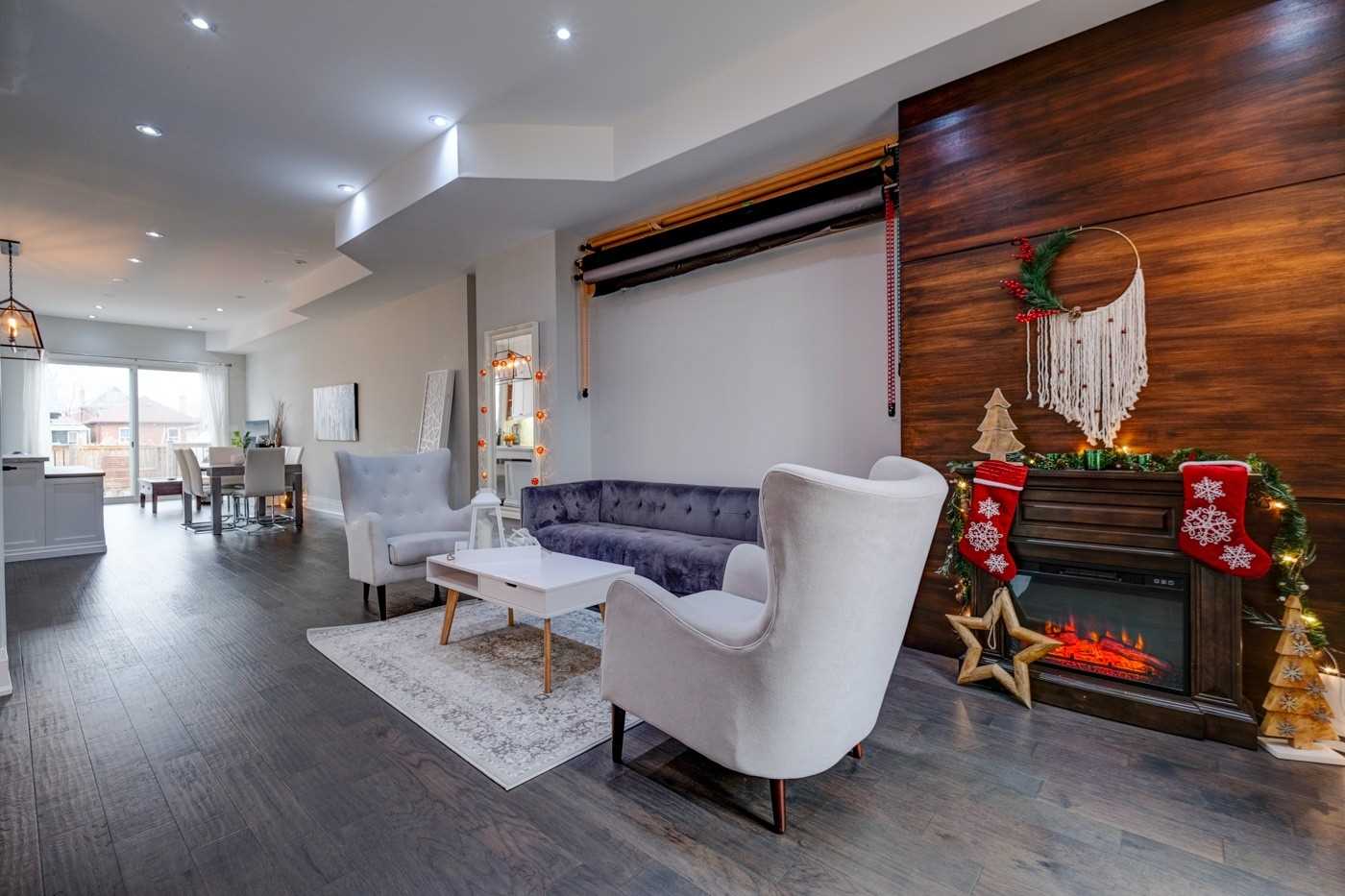 10 Marshall Blvd, Toronto, ON M6N2R7 | 4 Bedroom 4 Bathroom Detached House | Image 12