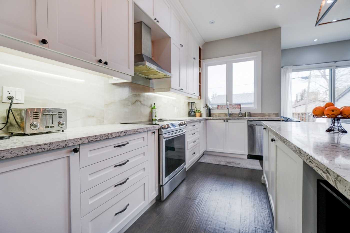 10 Marshall Blvd, Toronto, ON M6N2R7 | 4 Bedroom 4 Bathroom Detached House | Image 18