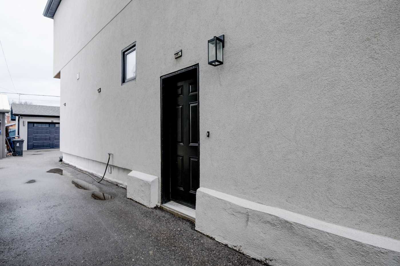 10 Marshall Blvd, Toronto, ON M6N2R7 | 4 Bedroom 4 Bathroom Detached House | Image 4