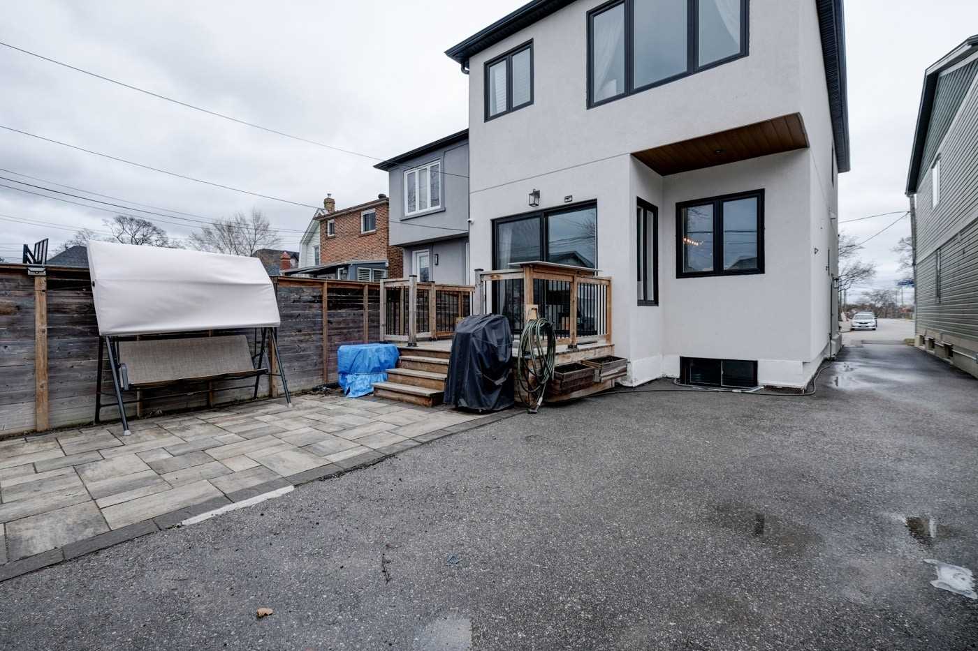 10 Marshall Blvd, Toronto, ON M6N2R7 | 4 Bedroom 4 Bathroom Detached House | Image 9