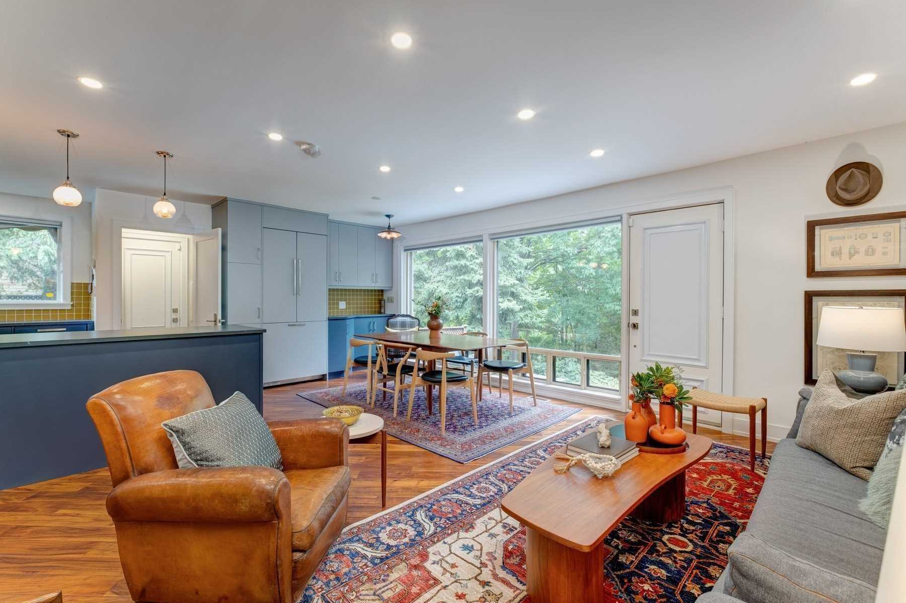 35 Riverhead Dr, Toronto, ON M9W4G3 | 3 Bedroom 3 Bathroom Detached House | Image 12