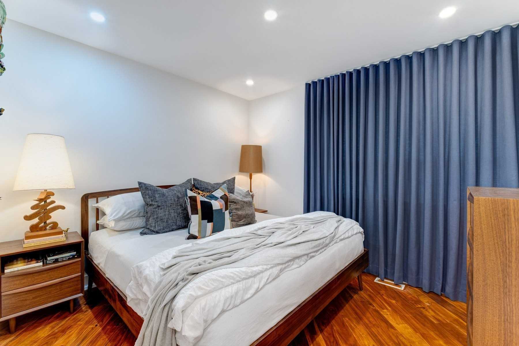 35 Riverhead Dr, Toronto, ON M9W4G3 | 3 Bedroom 3 Bathroom Detached House | Image 22