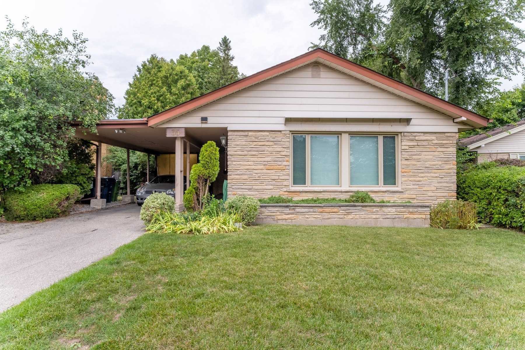 35 Riverhead Dr, Toronto, ON M9W4G3 | 3 Bedroom 3 Bathroom Detached House | Image 3