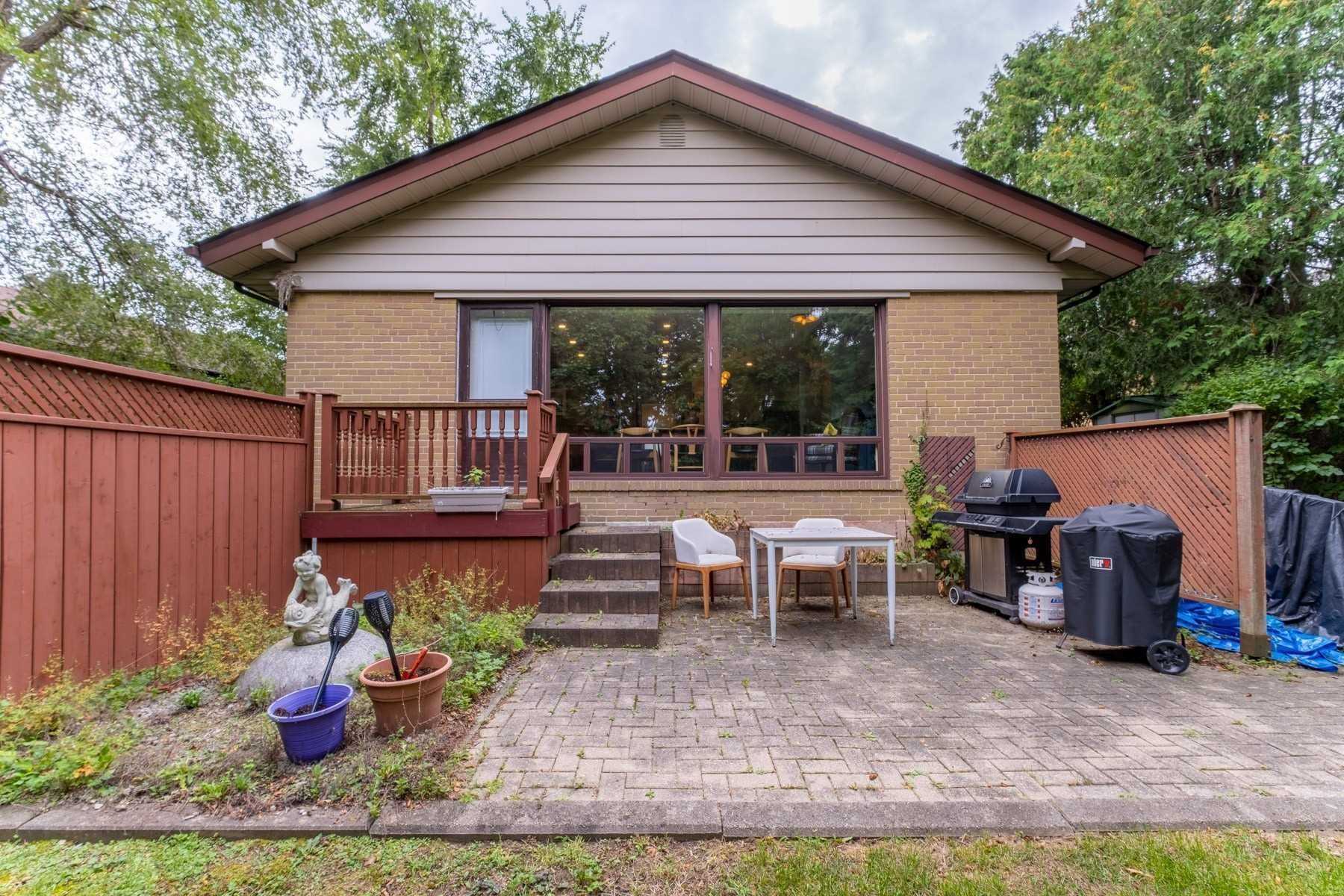 35 Riverhead Dr, Toronto, ON M9W4G3 | 3 Bedroom 3 Bathroom Detached House | Image 5