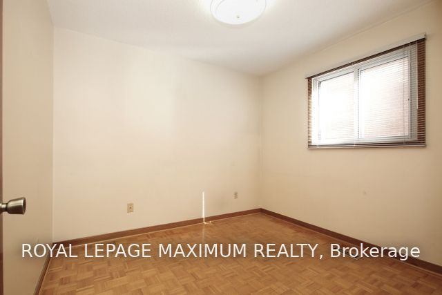 105 Benjamin Boake Tr, Toronto, ON M3J3C8 | 3 Bedroom 2 Bathroom Semi-Detached House | Image 15