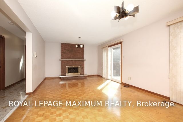 105 Benjamin Boake Tr, Toronto, ON M3J3C8 | 3 Bedroom 2 Bathroom Semi-Detached House | Image 17