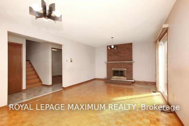 105 Benjamin Boake Tr, Toronto, ON M3J3C8 | 3 Bedroom 2 Bathroom Semi-Detached House | Image 19