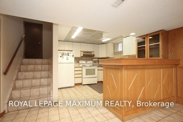 105 Benjamin Boake Tr, Toronto, ON M3J3C8 | 3 Bedroom 2 Bathroom Semi-Detached House | Image 23