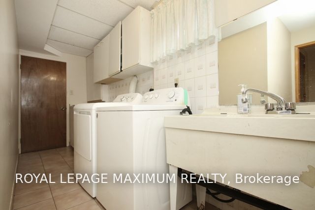 105 Benjamin Boake Tr, Toronto, ON M3J3C8 | 3 Bedroom 2 Bathroom Semi-Detached House | Image 25
