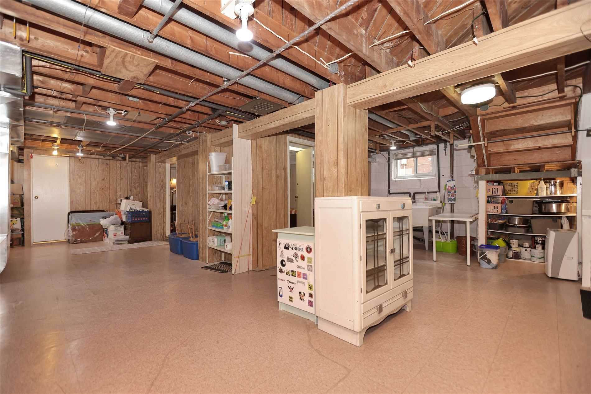 139 North Carson St, Toronto, ON M8W4C7 | 3 Bedroom 2 Bathroom Detached House | Image 21