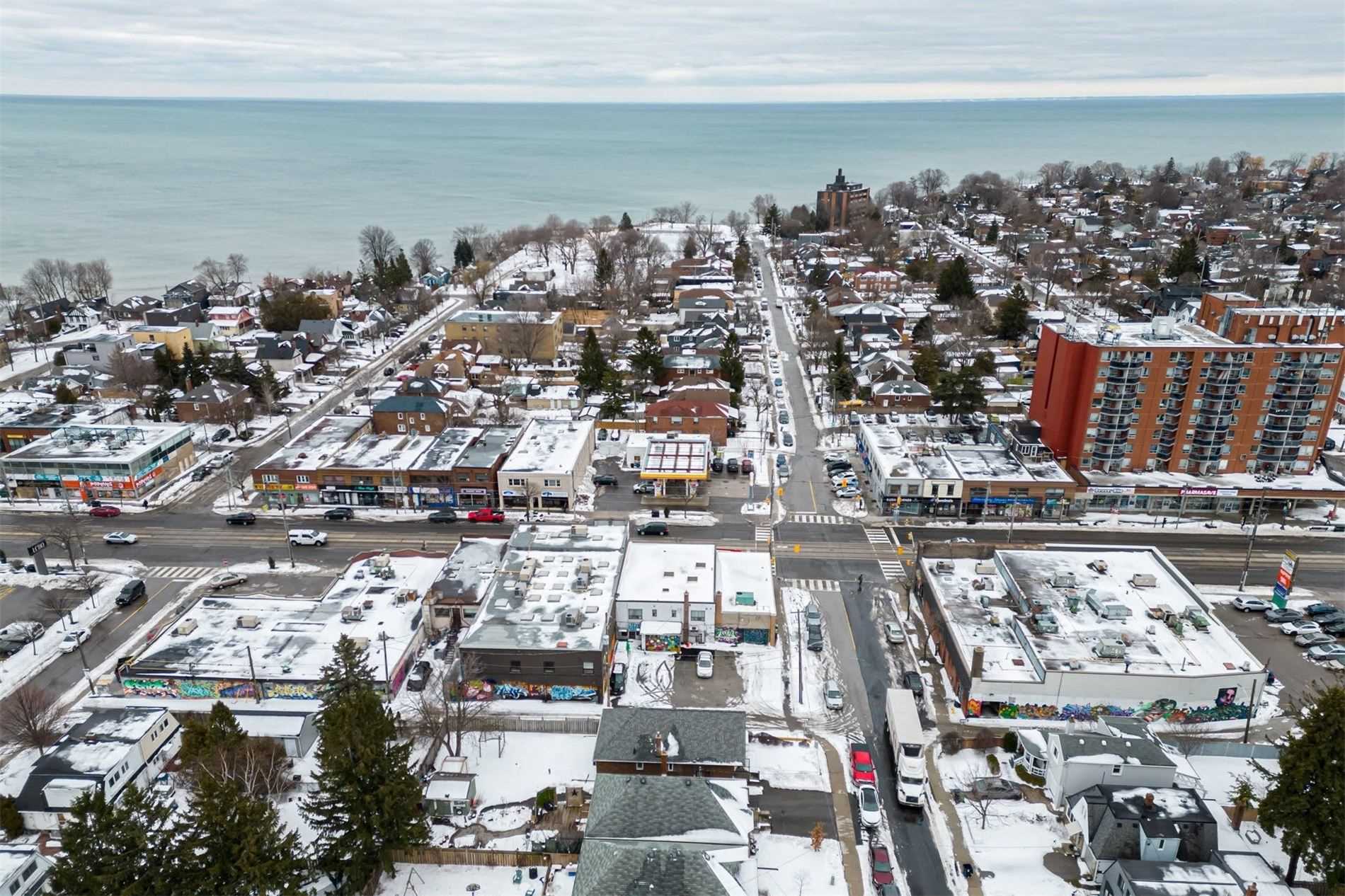 73 Third St, Toronto, ON M8V2Y1 | 2 Bedroom 1 Bathroom Detached House | Image 2