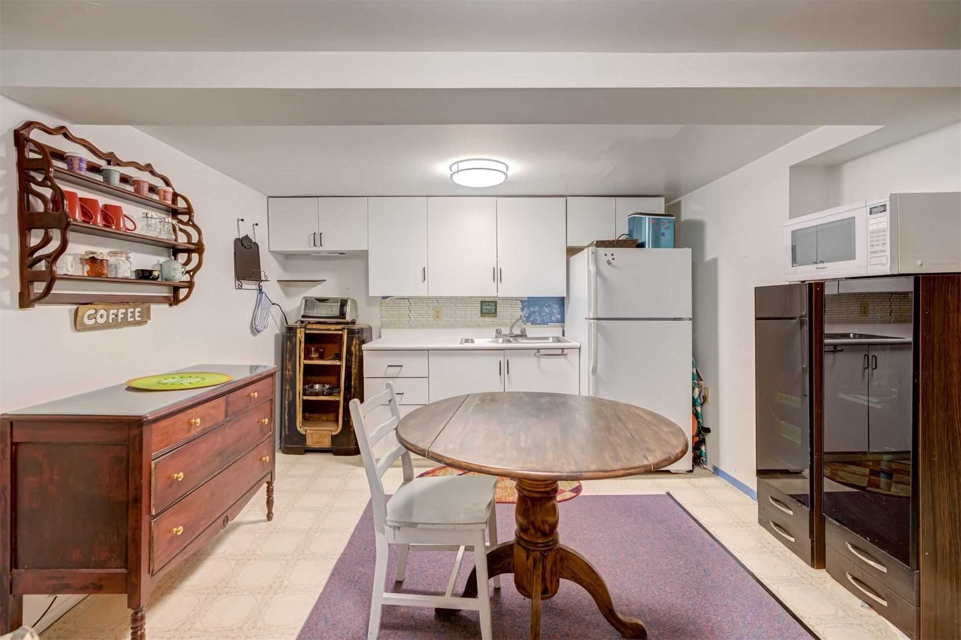 73 Third St, Toronto, ON M8V2Y1 | 2 Bedroom 1 Bathroom Detached House | Image 24