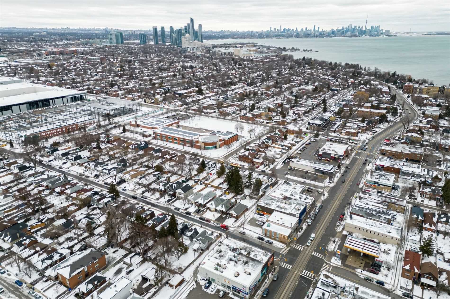 73 Third St, Toronto, ON M8V2Y1 | 2 Bedroom 1 Bathroom Detached House | Image 30