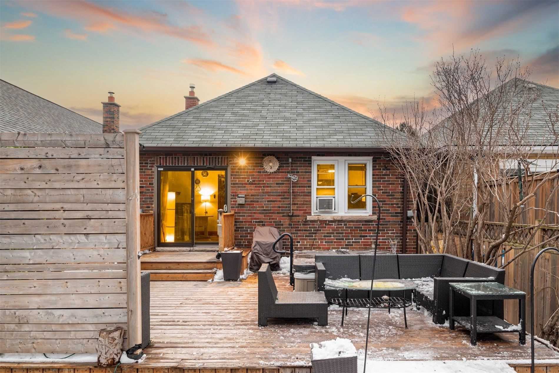 73 Third St, Toronto, ON M8V2Y1 | 2 Bedroom 1 Bathroom Detached House | Image 6