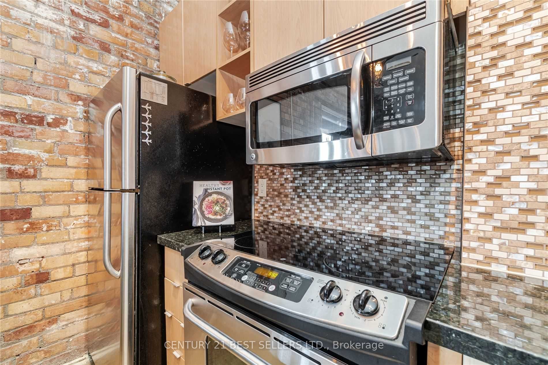 #306 - 363 Sorauren Ave, Toronto, ON M6R3C2 | 1 Bedroom 1 Bathroom Condo Apt | Image 14