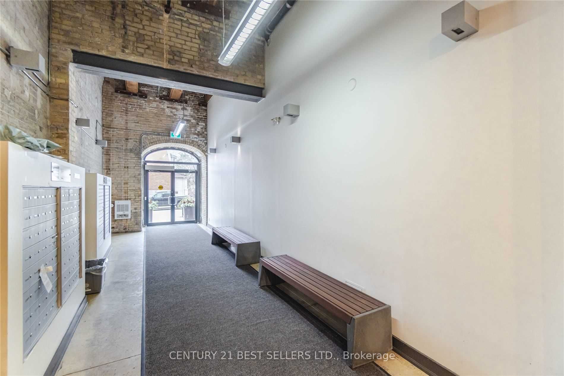 #306 - 363 Sorauren Ave, Toronto, ON M6R3C2 | 1 Bedroom 1 Bathroom Condo Apt | Image 5