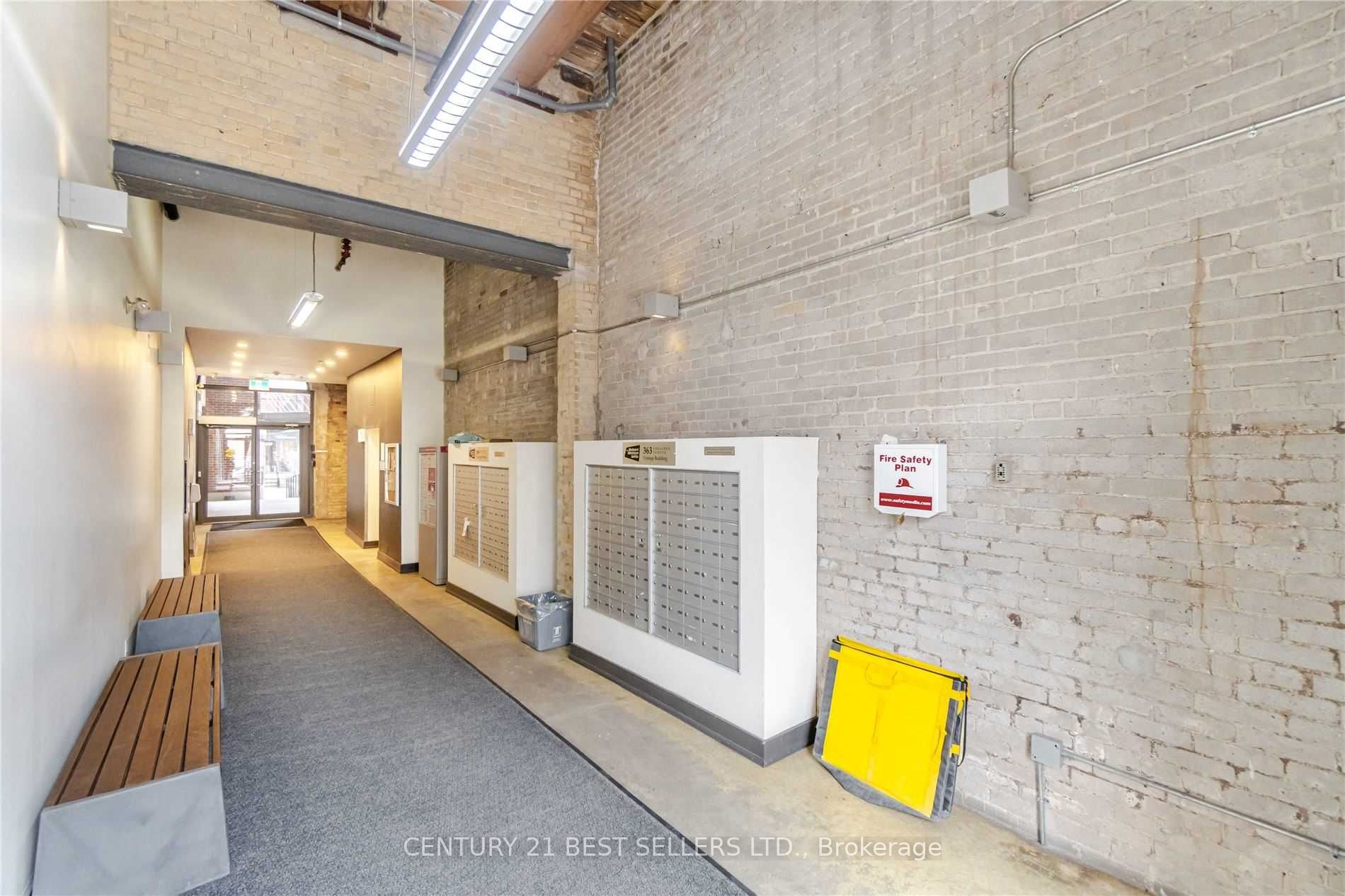 #306 - 363 Sorauren Ave, Toronto, ON M6R3C2 | 1 Bedroom 1 Bathroom Condo Apt | Image 6