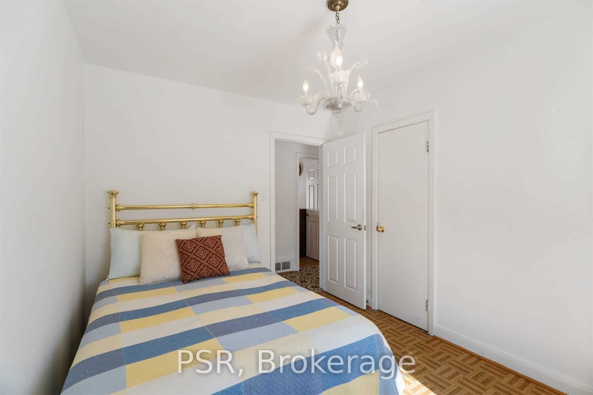 33 Coquette Rd, Toronto, ON M3L1T1 | 4 Bedroom 2 Bathroom Detached House | Image 15