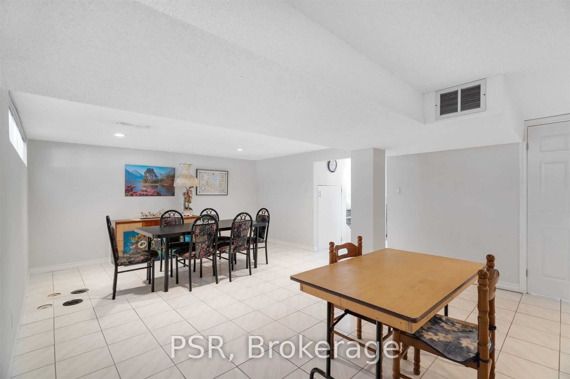 33 Coquette Rd, Toronto, ON M3L1T1 | 4 Bedroom 2 Bathroom Detached House | Image 23