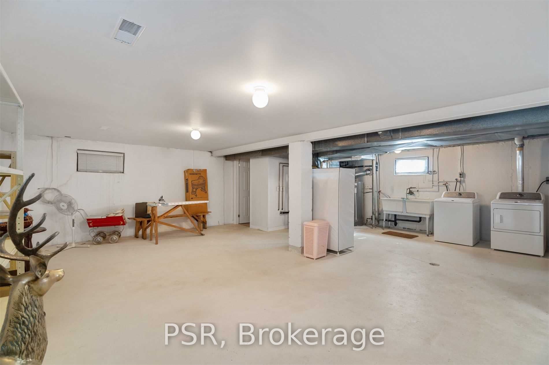 33 Coquette Rd, Toronto, ON M3L1T1 | 4 Bedroom 2 Bathroom Detached House | Image 27