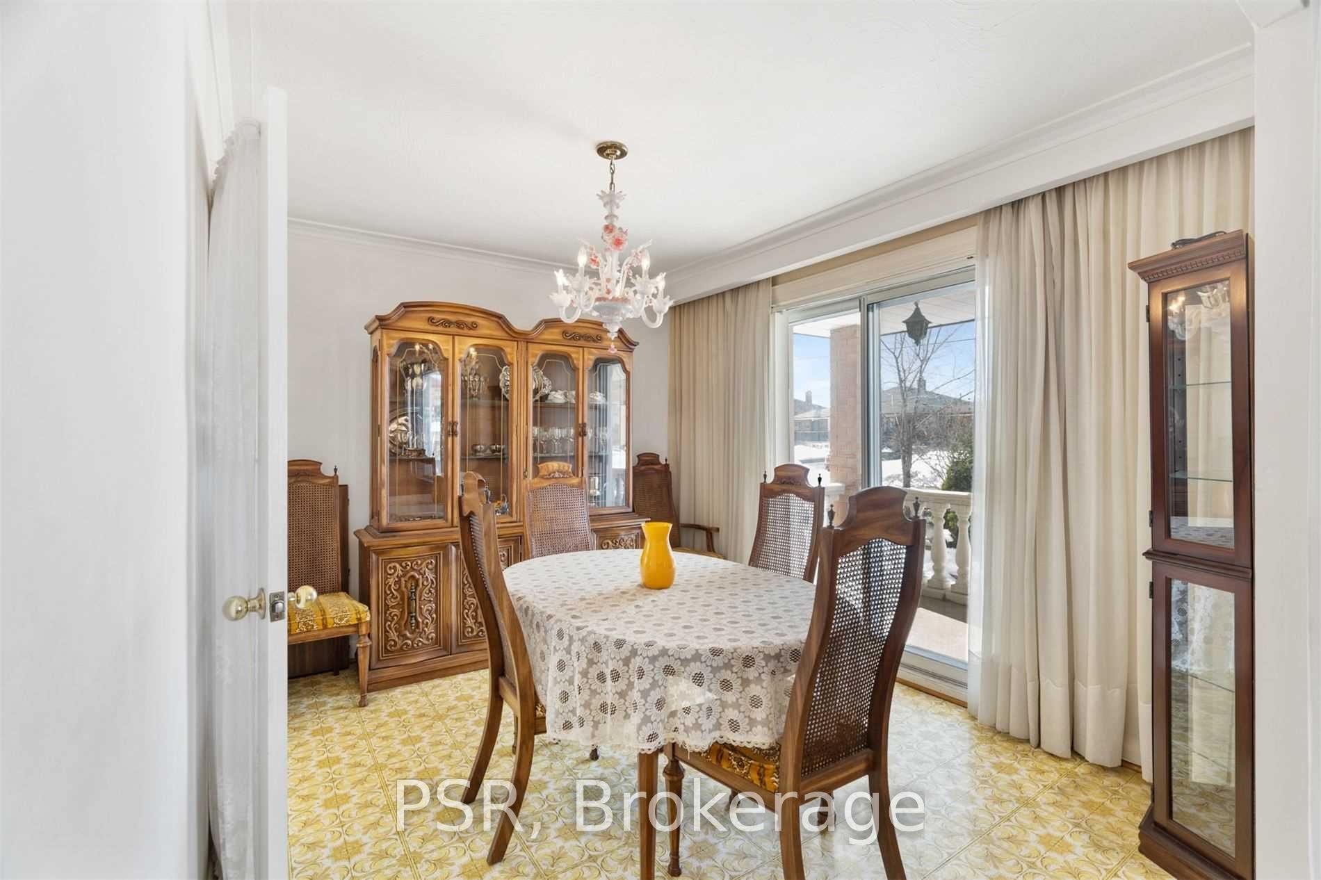 33 Coquette Rd, Toronto, ON M3L1T1 | 4 Bedroom 2 Bathroom Detached House | Image 7