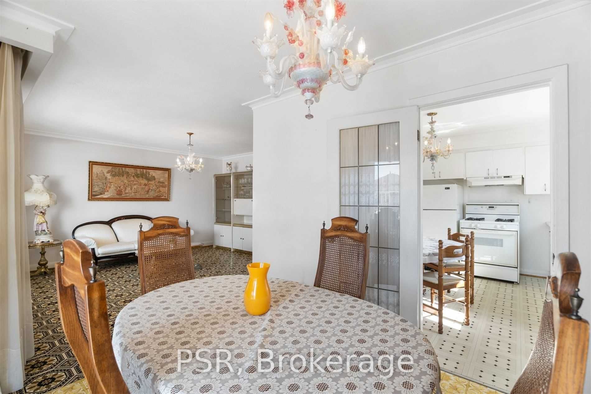 33 Coquette Rd, Toronto, ON M3L1T1 | 4 Bedroom 2 Bathroom Detached House | Image 8