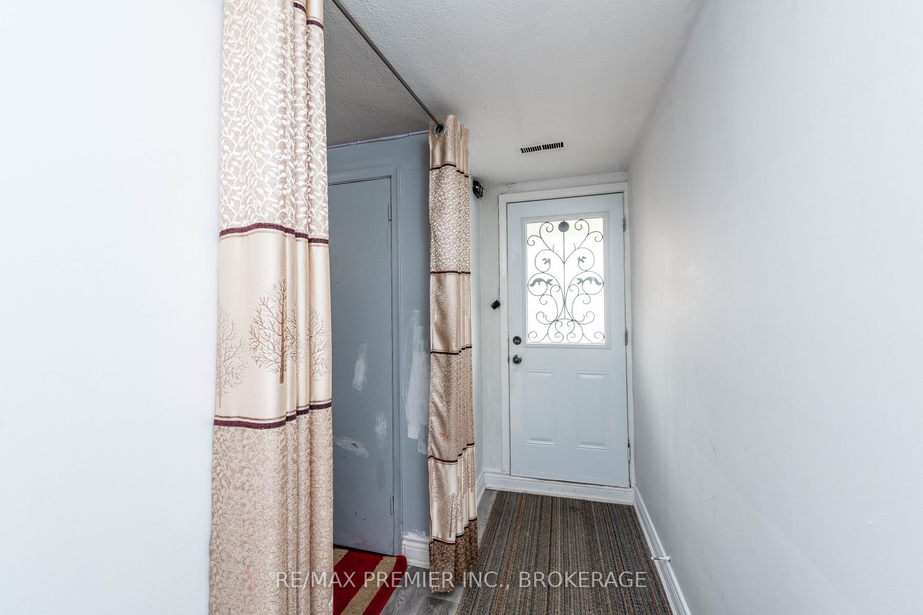 81 Milady Rd, Toronto, ON M9L2H9 | 3 Bedroom 4 Bathroom Semi-Detached House | Image 21