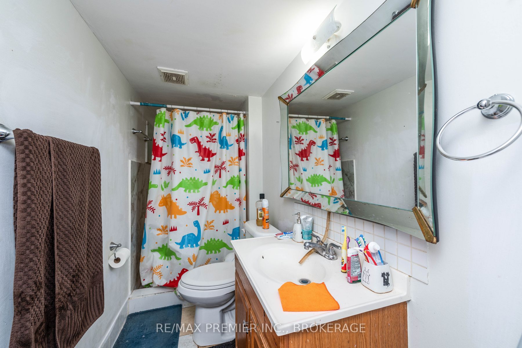 81 Milady Rd, Toronto, ON M9L2H9 | 3 Bedroom 4 Bathroom Semi-Detached House | Image 26