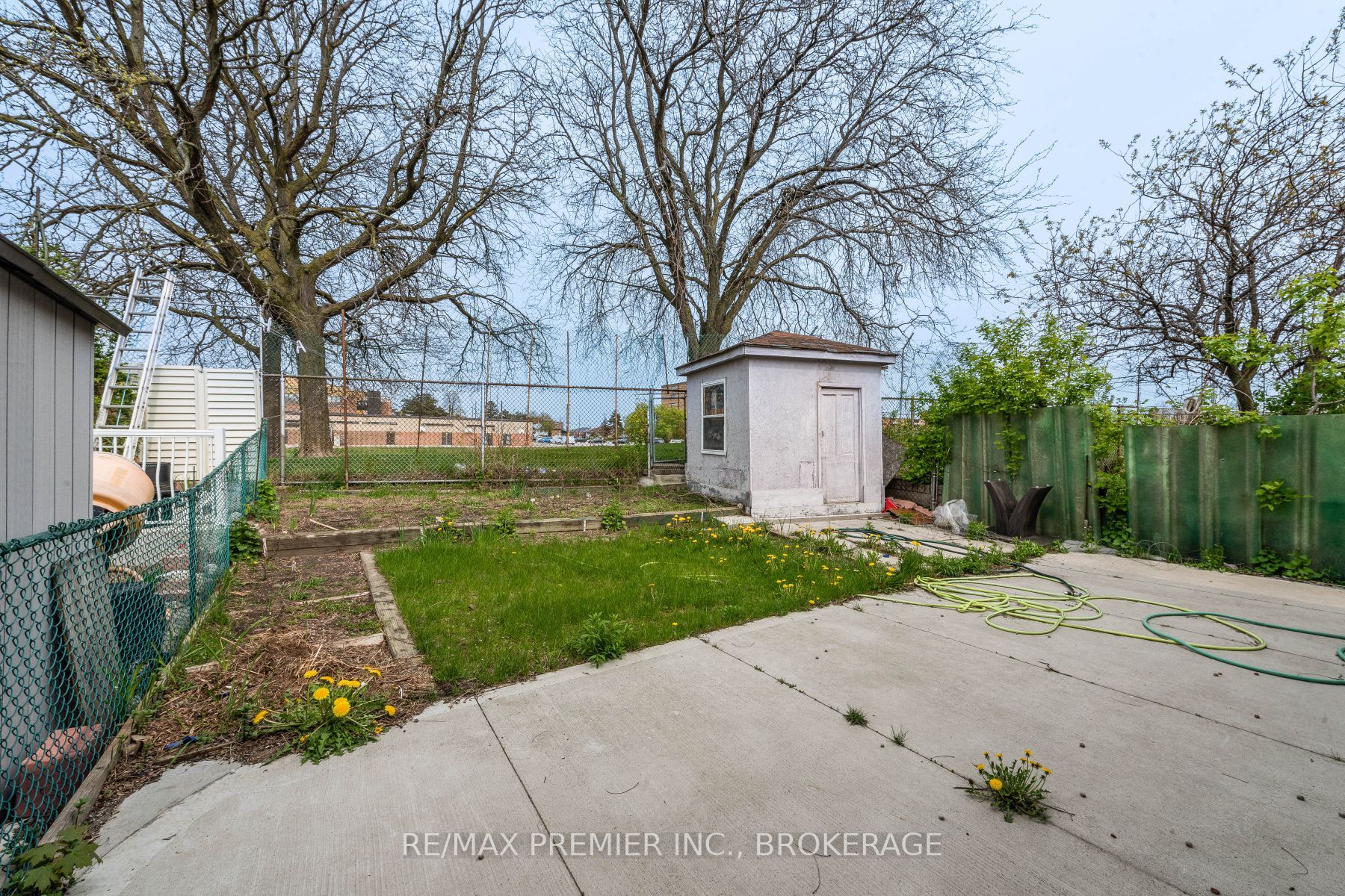 81 Milady Rd, Toronto, ON M9L2H9 | 3 Bedroom 4 Bathroom Semi-Detached House | Image 39