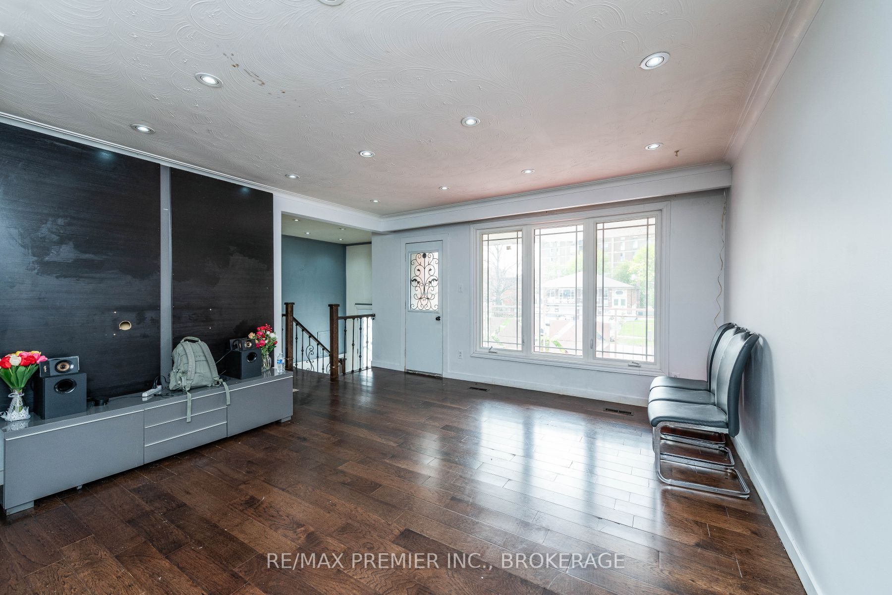 81 Milady Rd, Toronto, ON M9L2H9 | 3 Bedroom 4 Bathroom Semi-Detached House | Image 7