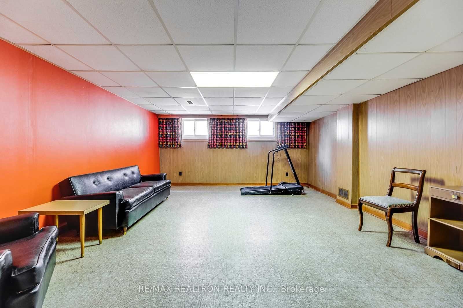 21 Manorhampton Dr, Toronto, ON M9P1E1 | 3 Bedroom 3 Bathroom Detached House | Image 22