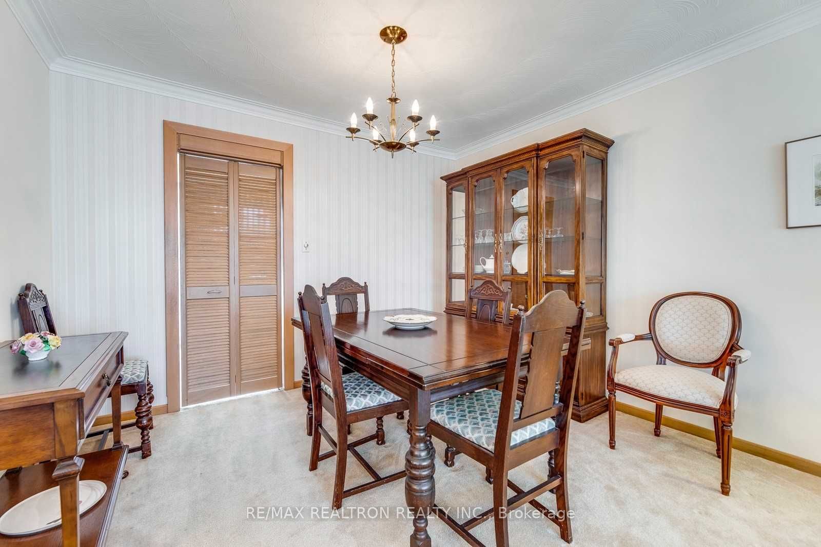 21 Manorhampton Dr, Toronto, ON M9P1E1 | 3 Bedroom 3 Bathroom Detached House | Image 8