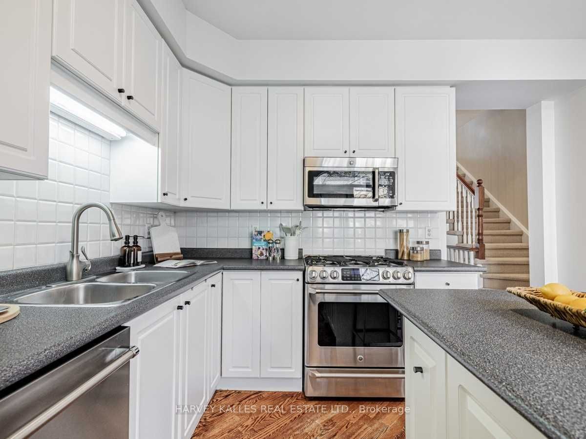 36A Mendota Rd, Toronto, ON M8Y1E8 | 2 Bedroom 2 Bathroom Freehold Townhouse | Image 14