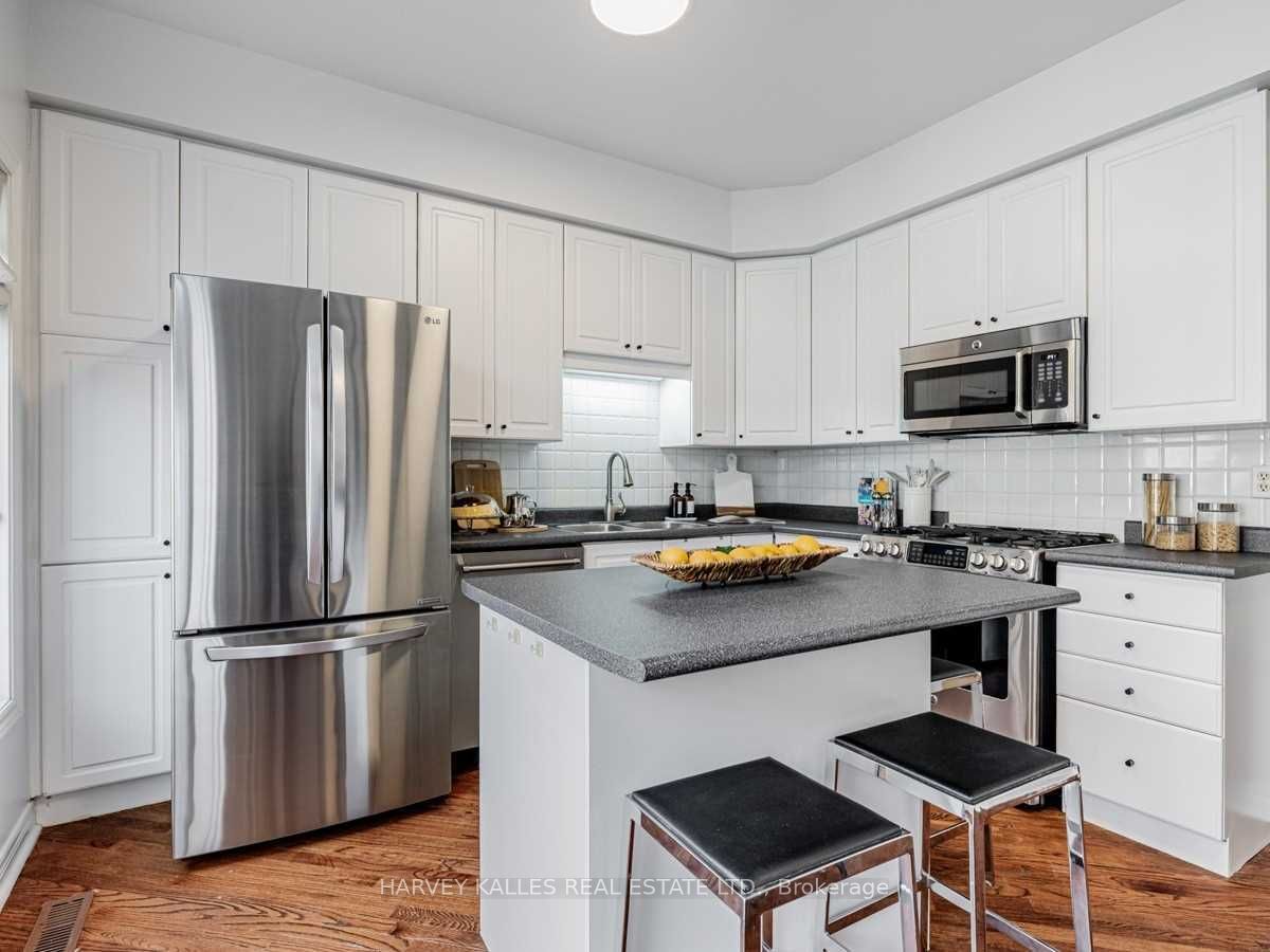 36A Mendota Rd, Toronto, ON M8Y1E8 | 2 Bedroom 2 Bathroom Freehold Townhouse | Image 15